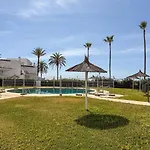 Casa La Luna: ¡cozy And Sunny 1br On The Beach! Daire Marbella