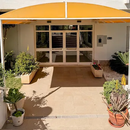 Casa La Luna- Beachfront 1br With Sea Views * Marbella