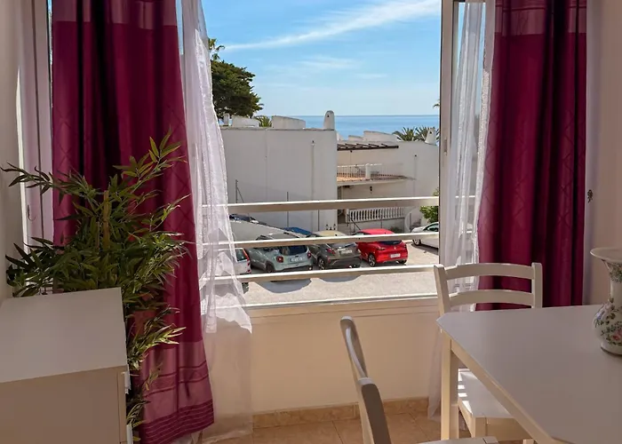 Casa La Luna: ¡cozy And Sunny 1br On The Beach! Apartamento
